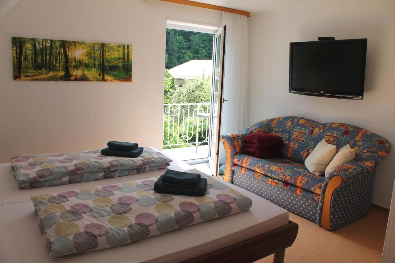 Pension Waldblick Illertissen Exterior photo
